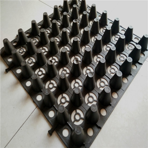 車庫(kù)頂排水板